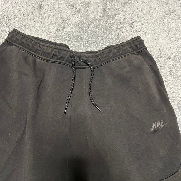 Nike Tech Fleece Pants Mens XL Black Joggers Tapered Sweatpants CZ9918 **wearing - Picture 2 of 10